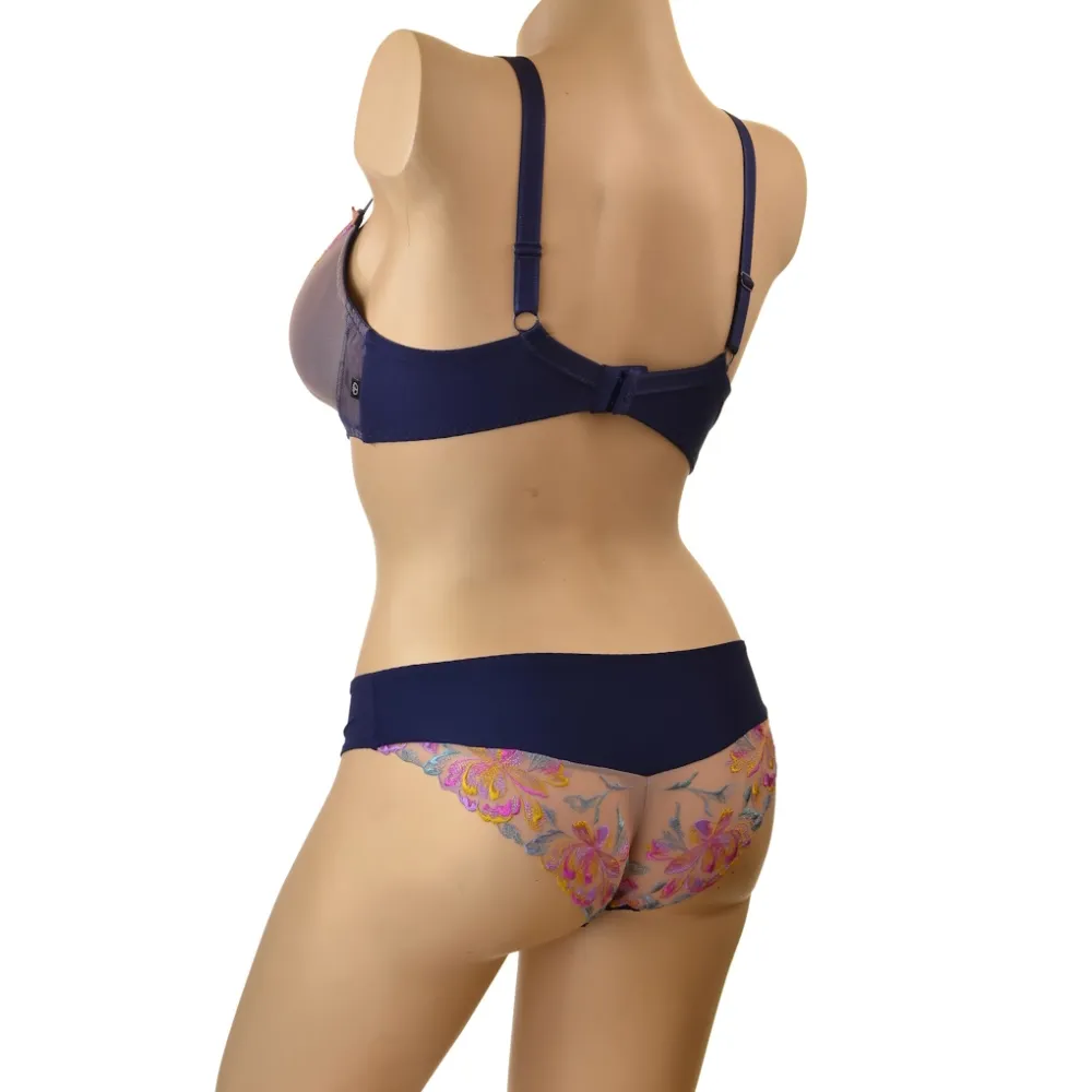 Dalia Joy navy figi klasyczne