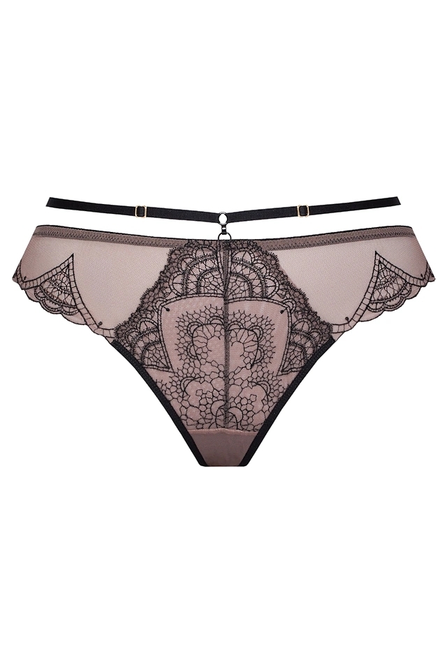 Samanta Pepper  C300 tattoo  stringi