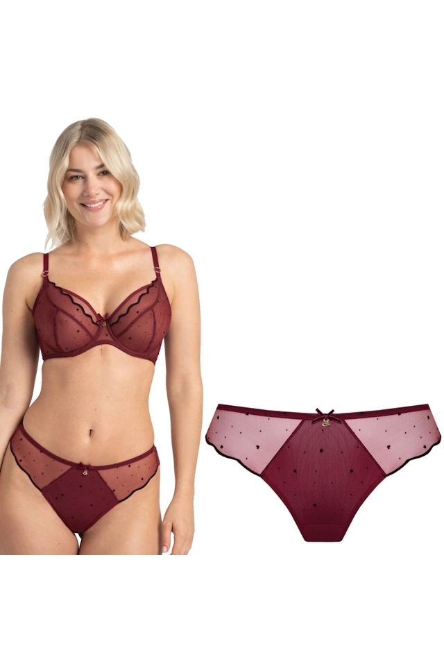 Samanta Melania bordo C300 stringi