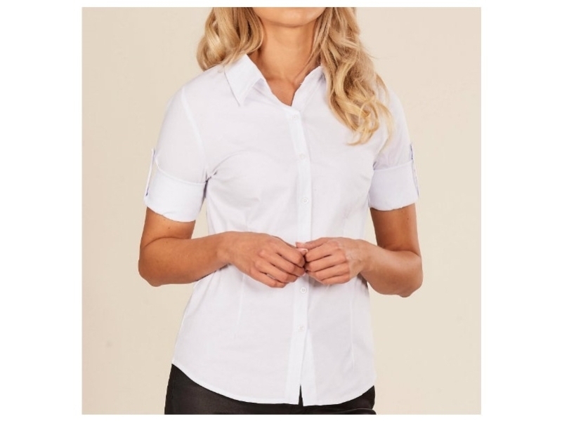 Biustonosz do pracy: co pod białą koszulę